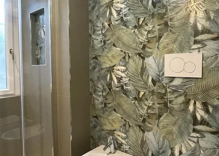 Apartment Jungle House 1800 Meters From The Colosseum Rome