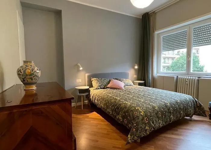 Apartment Jungle House 1800 Meters From The Colosseum Rome